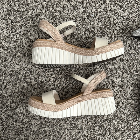 Shoe Bundle - Picture 7 of 12